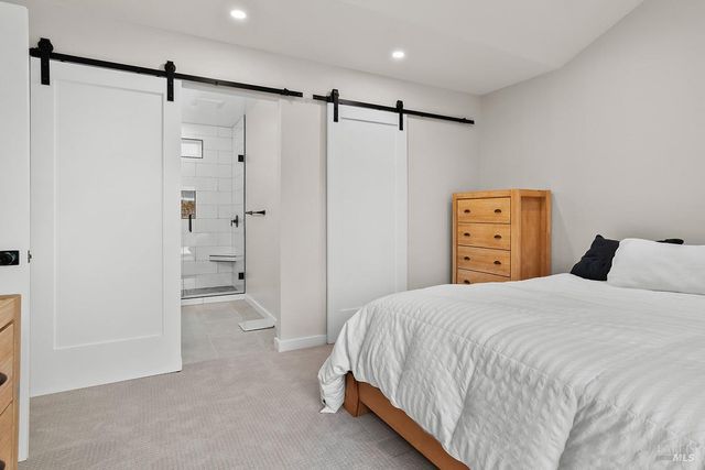 7685 Beverly Dr, Rohnert Park, CA 94928