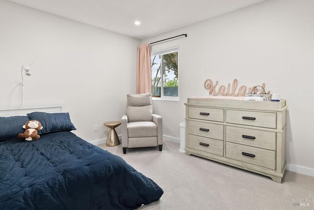 7685 Beverly Dr, Rohnert Park, CA 94928