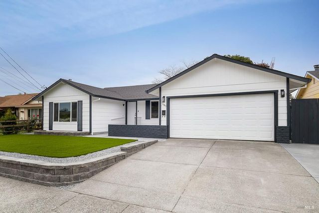 7685 Beverly Dr, Rohnert Park, CA 94928