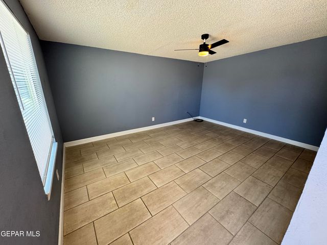 3977 LAS CASITAS B, El Paso, TX 79938