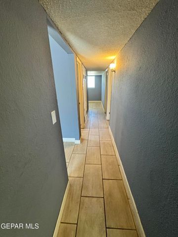 3977 LAS CASITAS B, El Paso, TX 79938