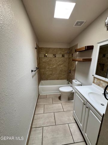 3977 LAS CASITAS B, El Paso, TX 79938