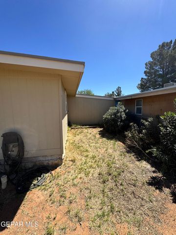 3977 LAS CASITAS B, El Paso, TX 79938