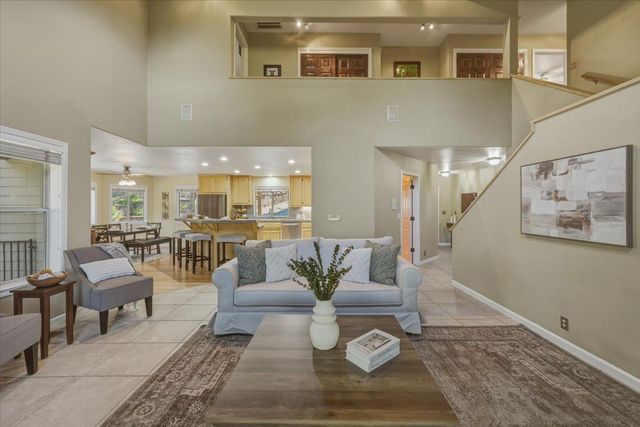 14624 Cherokee Ln, Grass Valley, CA 95945