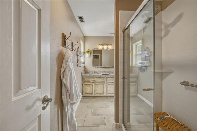 14624 Cherokee Ln, Grass Valley, CA 95945