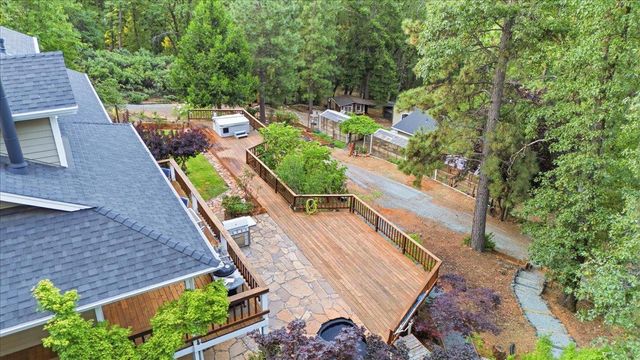 14624 Cherokee Ln, Grass Valley, CA 95945