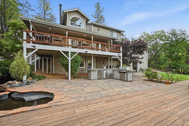 14624 Cherokee Ln, Grass Valley, CA 95945