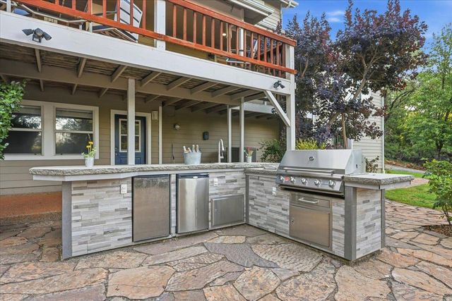 14624 Cherokee Ln, Grass Valley, CA 95945