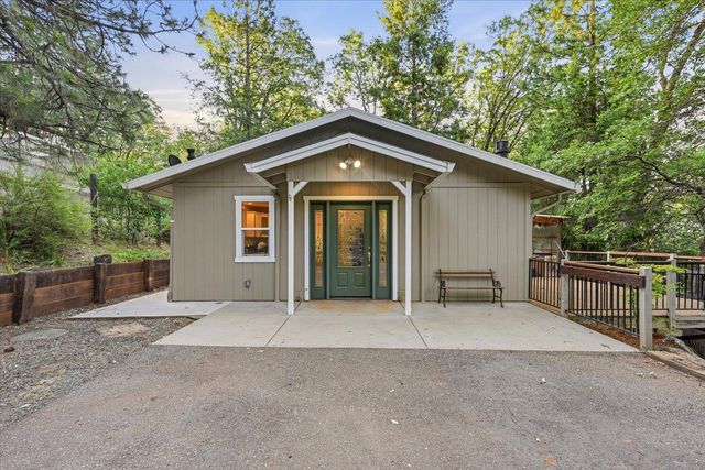 14624 Cherokee Ln, Grass Valley, CA 95945