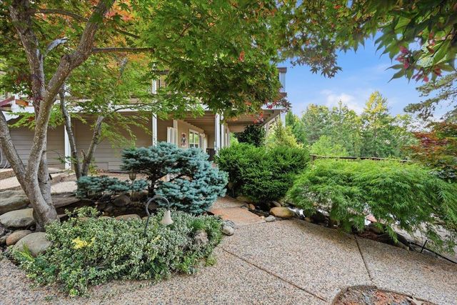 14624 Cherokee Ln, Grass Valley, CA 95945