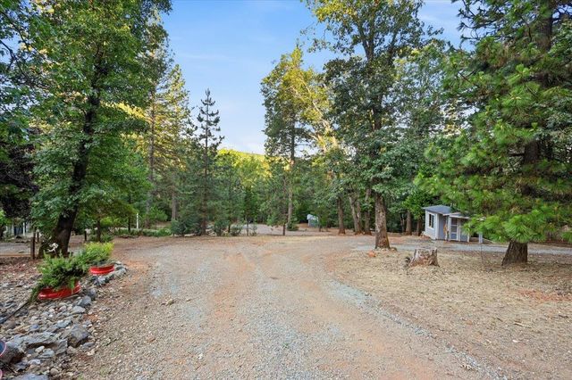 14624 Cherokee Ln, Grass Valley, CA 95945