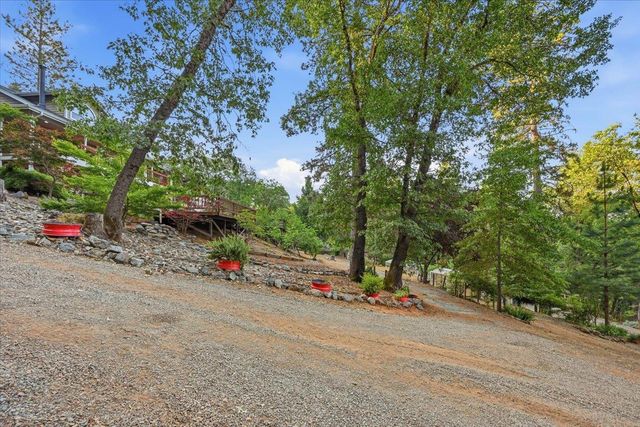 14624 Cherokee Ln, Grass Valley, CA 95945