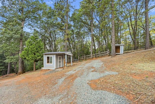 14624 Cherokee Ln, Grass Valley, CA 95945