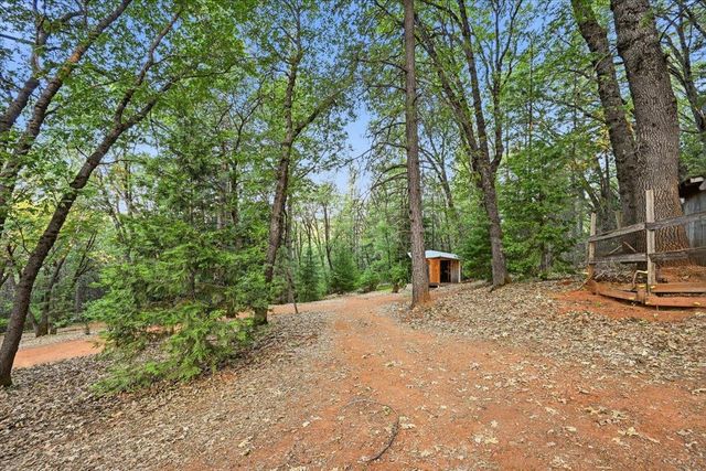 14624 Cherokee Ln, Grass Valley, CA 95945