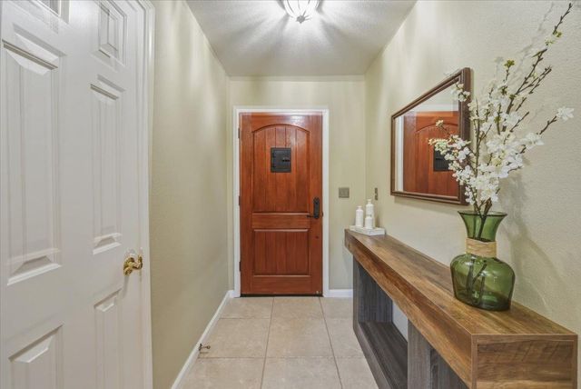 14624 Cherokee Ln, Grass Valley, CA 95945