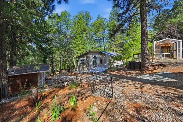 14624 Cherokee Ln, Grass Valley, CA 95945