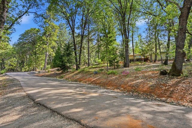 14624 Cherokee Ln, Grass Valley, CA 95945