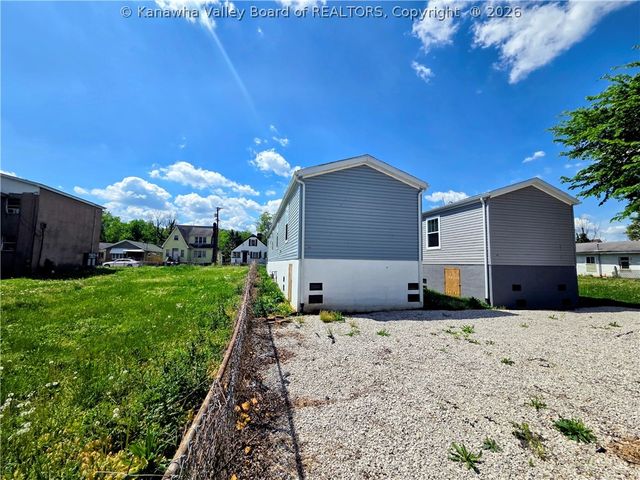 1514 2nd Avenue, Charleston, WV 25387