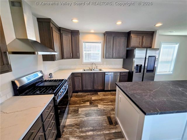 1514 2nd Avenue, Charleston, WV 25387