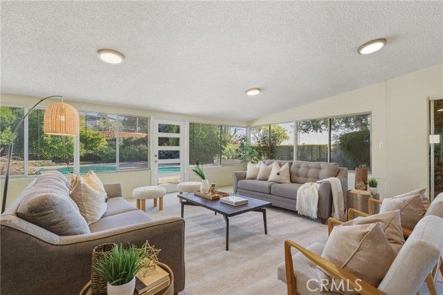 438 Crestview, Monrovia, CA 91016