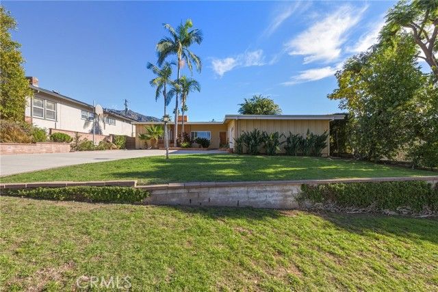 438 Crestview, Monrovia, CA 91016