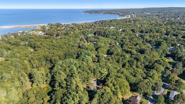 324 Sandwich St, Plymouth, MA 02360