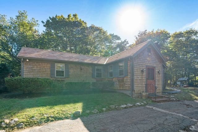 324 Sandwich St, Plymouth, MA 02360