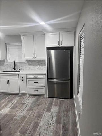 5910 Vanessa Drive E, Edinburg, TX 78542