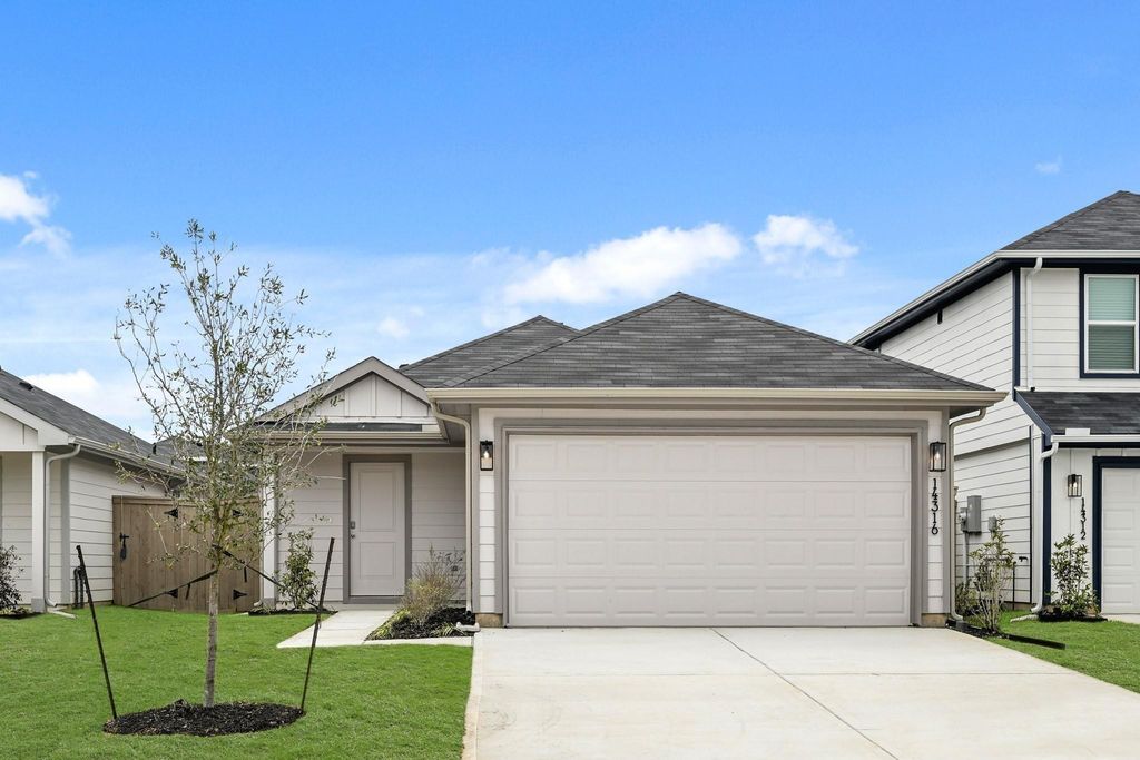 14316 Leafy Willow Drive, Splendora, TX 77372