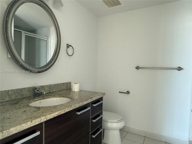 185 SW 7th St 3311, Miami, FL 33130