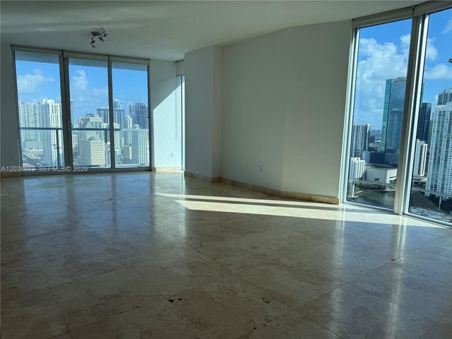 185 SW 7th St 3311, Miami, FL 33130
