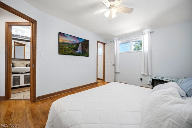 145 E Englewood Drive, Seven Hills, OH 44131