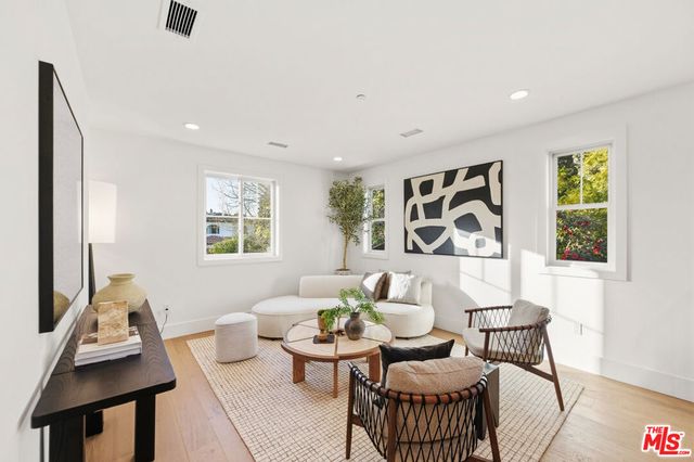 4328 Wilkinson Avenue, Studio City, CA 91604