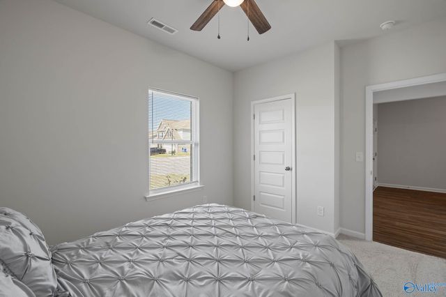 20409 Brook Valley Drive, Athens, AL 35611