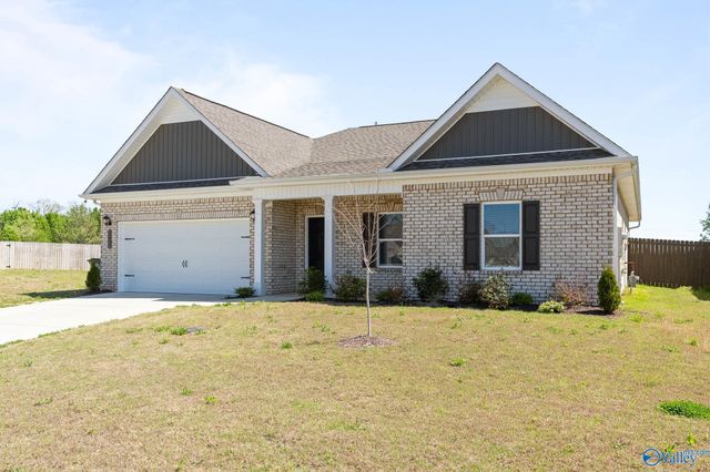 20409 Brook Valley Drive, Athens, AL 35611
