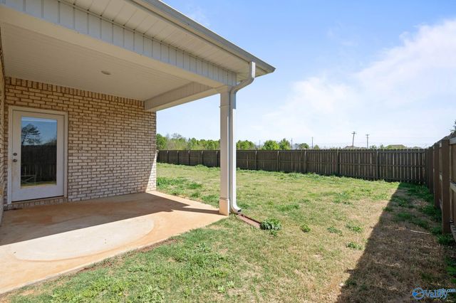 20409 Brook Valley Drive, Athens, AL 35611