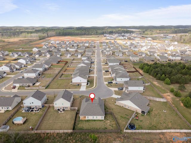 20409 Brook Valley Drive, Athens, AL 35611