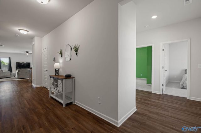 20409 Brook Valley Drive, Athens, AL 35611