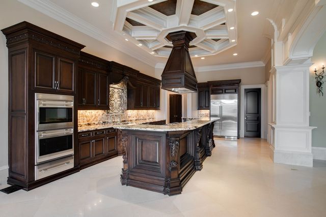 2423 Hidden River Ln, Franklin, TN 37069
