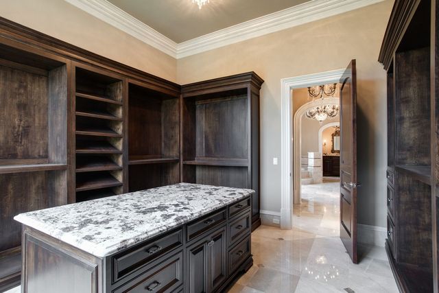 2423 Hidden River Ln, Franklin, TN 37069