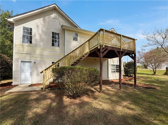 65 Ridgefield Drive, Douglasville, GA 30134