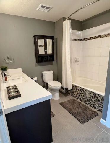 1240 India St 1605, San Diego, CA 92101