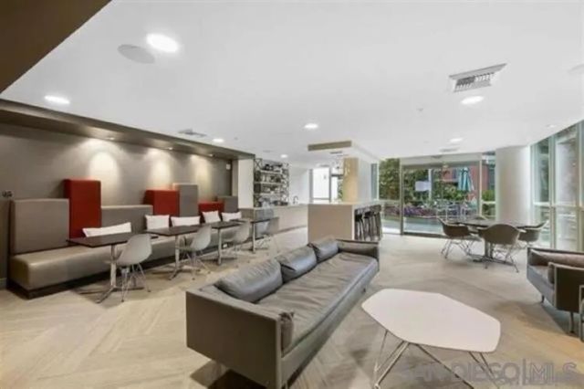 1240 India St 1605, San Diego, CA 92101