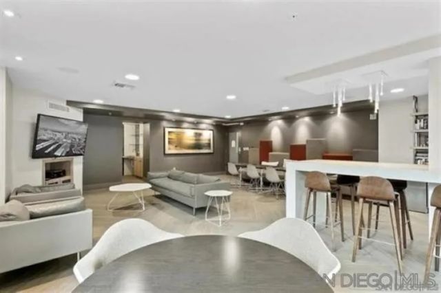 1240 India St 1605, San Diego, CA 92101