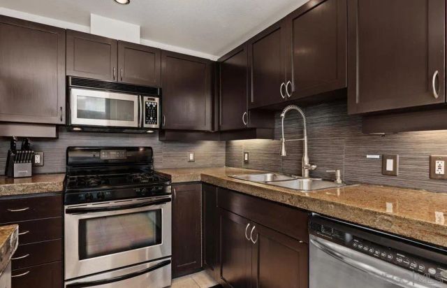 1240 India St 1605, San Diego, CA 92101