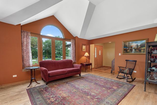 16052 Windmill Drive, Homer Glen, IL 60491