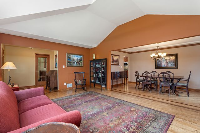 16052 Windmill Drive, Homer Glen, IL 60491