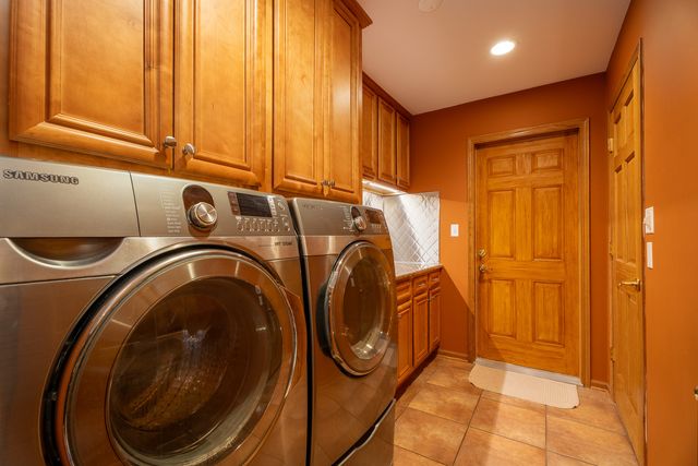 16052 Windmill Drive, Homer Glen, IL 60491