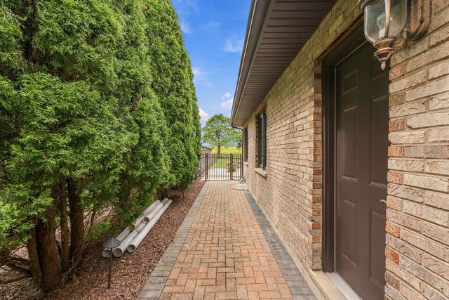 16052 Windmill Drive, Homer Glen, IL 60491