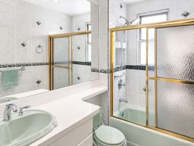 9032 179th Street 2nd fl, Jamaica, NY 11432